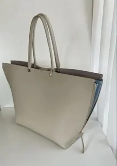 【DoCLASSE】レザービッグトート　ショルダーストラップ付