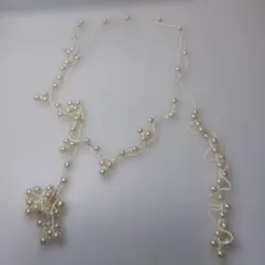 ホワイトパールビーズ ロングネックレス