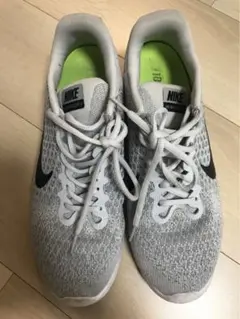 ナイキ　エアマックス シークエント2 NIKE AIR MAX Sequent2