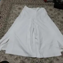 白 キュロットスカート