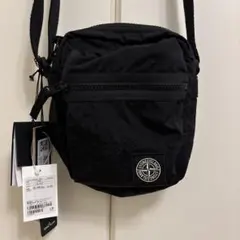 【新品】 26SS ストーンアイランド クロスボディバッグ　ブラックのサムネイル