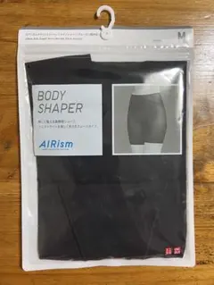 ユニクロ　エアリズムボディシェイパーノンラインショーツ（スムース）（四分丈）