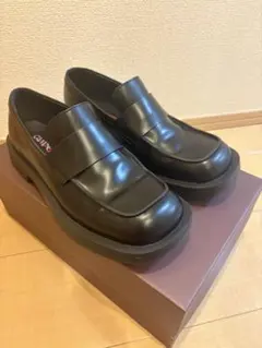Camper Lab 1978 スクエアトゥ ローファー 39のサムネイル