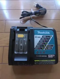新品・未使用ですが傷やマジック跡あり>マキタ純正品18v充電器+ 