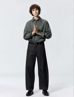 GU　バレルレッグジーンズ　丈標準