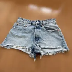 ZARA ライトブルー　デニム ショートパンツ