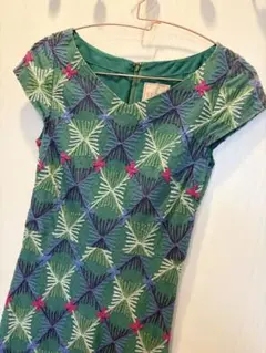 美品 Sybllaマルチカラー 総刺繍ヘリンボーン 半袖 ワンピース L