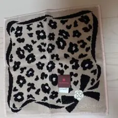 新品【CLATHAS】♡タオルハンカチ♡レオパード柄♡カメリア♡