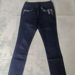 axes 刺繍入りスキニーデニム