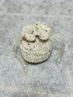 ハンドメイド　丸いミニ巾着