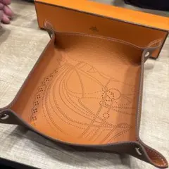 鑑定書付き✨ エルメス ヴィドポッシュ エトゥープ アクセサリートレー 最 安値家具・インテリア - 鑑定書付き✨ エルメス ヴィドポッシュ