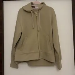 ジルバイジルスチュアート パーカー ベージュ