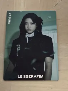 LE SSERAFIM CRAZY カズハ ウエハース シール