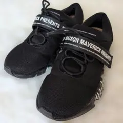 美品MAISON MAVERICK PRESENTS スニーカー ブラック