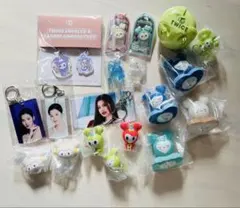 TWICE キーホルダー ガチャガチャ