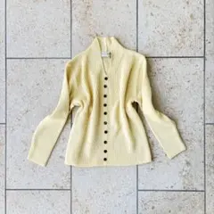 極美品 ニット イエロー 春色 Vネック ウール100% 薄手 レディース