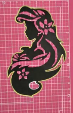 闇かわシルエットガール