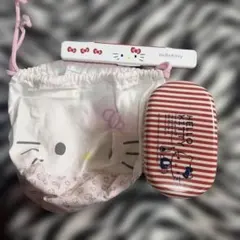 Hello Kitty 2段お弁当　箸　ランチ袋巾着セット
