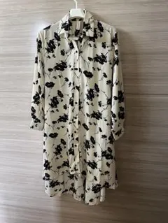 シャツワンピース