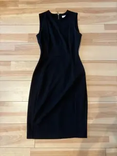 Calvin Klein ブラックノースリーブタイトワンピース