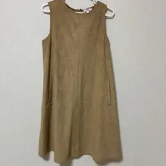 【新品】ユニクロ　秋　ベージュ ノースリーブ ワンピース