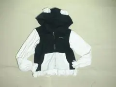 106076　ピンクハウスｘ青木美沙子　耳付パーカー　黒ｘ白のサムネイル