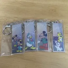 ディズニー アクリルキーホルダー 4種セット　　ディズニー 100周年のサムネイル