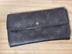 E09　ルイヴィトン　三つ折り長財布＊シリアルあり＊ボタン不良＊ステッチ外れあり