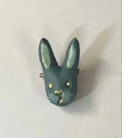 ウサギ ハンドメイドブローチ