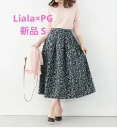 【新品】ボタニカル柄 ふんわりスカート LialaxPG ネイビー　S 日本製のサムネイル