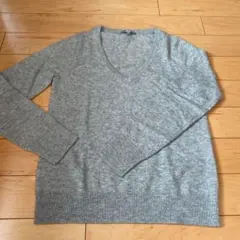 ユニクロ カシミヤVネックニット セーター　美品
