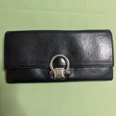0183 Salvatore Ferragamo ガンチーニ ビックロゴ 長財布 - メルカリ