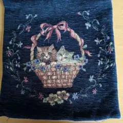 猫と花の刺繍クッションカバー ゴブラン織り