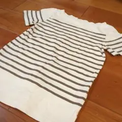 無印良品　Sサイズ　ブラウン　ボーダーTシャツ　半袖　シンプルのサムネイル