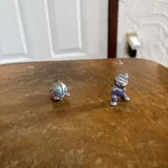 ウルトラマン ミニ2体