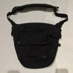 2026年最新】arc'teryx メッセンジャーバッグの人気アイテム - メルカリ