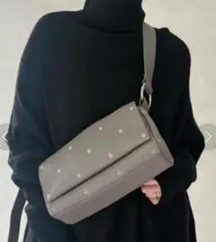 BEARDSLEY ドットボディバッグ