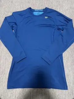 ナイキ　アンダーシャツ　ハイパーウォーム