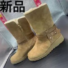 UGG Australia（アグ）Aysel（アイセル）ムートンブーツ　23㎝のサムネイル