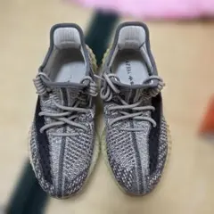 adidas YEEZY BOOST 350 V2 グレー/ブラック
