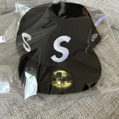New Era Supremeコラボ　ブラックキャップ 7 5/8