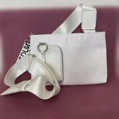 ZARA ホワイト ショルダーバッグ フロントポケット付き