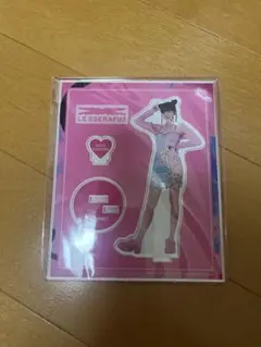 LE SSERAFIM ウンチェ　アクリルスタンド