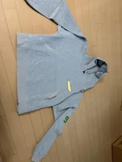 グレー フード付きパーカー 数字9刺繍