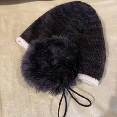 バラ色の帽子 ファー付きニット帽　美品