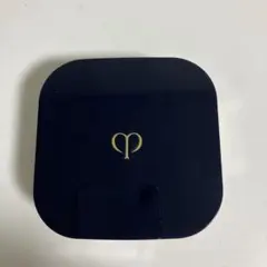 クレドポーボーテ ファンデーション ケース