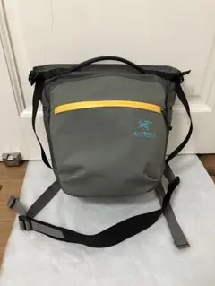 新品未使用　アークテリクス　ビームス別注　ARRO 8 S21 ショルダーバッグ BEAMS ビームス 別注 ARRO 8 SHOULDER BAG アロー 8 ショルダー