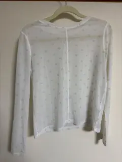 ホワイト花柄長袖Tシャツ