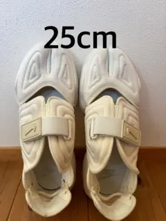 Nike アクアリフトスニーカー ホワイト 25cm