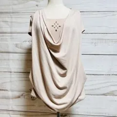 ★美品★ピンクベージュ ドレープチュニック ビジュー付き　Mサイズ　ゆったり